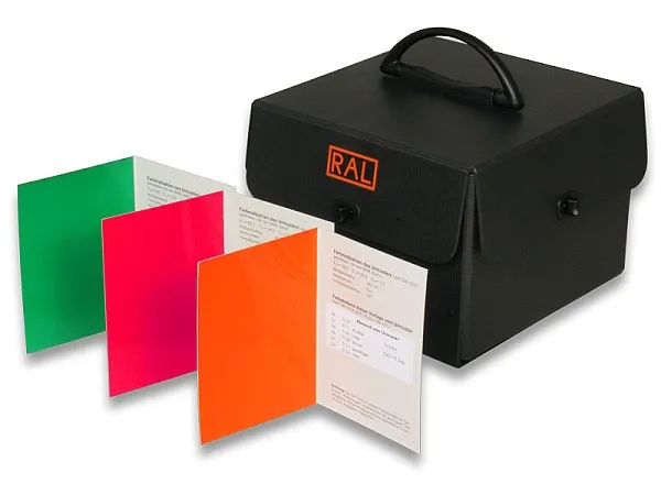 RAL 840-HR Color Register