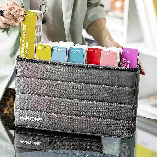 PANTONE Portable Guide Studio