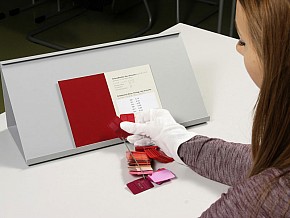 RAL 840-HR Color Register