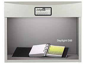 X-Rite Light Booth Judge QC